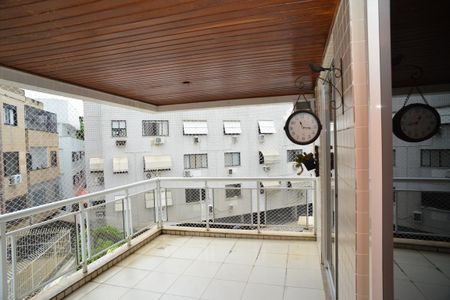 Apartamento para alugar com 130m², 3 quartos e 2 vagas Apartamento para alugar com 130m², 3 quartos e 2 vagasVaranda