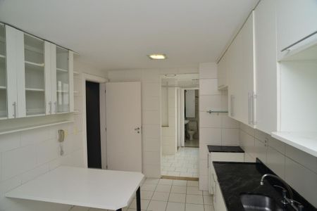 Apartamento para alugar com 130m², 3 quartos e 2 vagas Apartamento para alugar com 130m², 3 quartos e 2 vagasCozinha