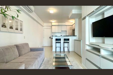Sala de apartamento para alugar com 1 quarto, 44m² em Pinheiros, São Paulo