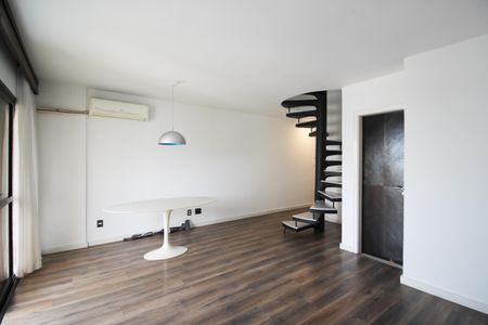 Sala de apartamento para alugar com 1 quarto, 82m² em Indianópolis, São Paulo