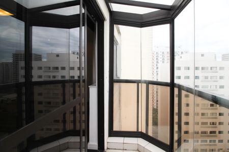 Apartamento para alugar com 82m², 1 quarto e 1 vagaVaranda da Suíte