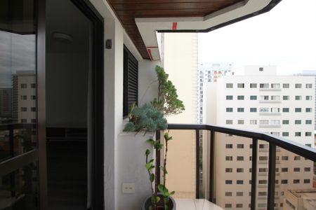 Varanda da Sala de apartamento para alugar com 1 quarto, 82m² em Indianópolis, São Paulo