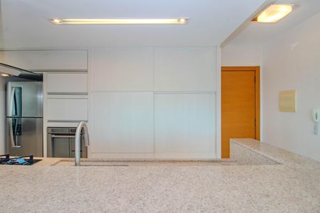 Apartamento para alugar com 75m², 2 quartos e 1 vagaCozinha e Área de Serviço