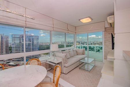 Sala de apartamento para alugar com 2 quartos, 75m² em Três Figueiras, Porto Alegre