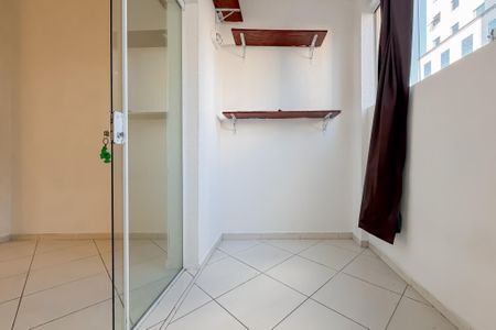 Apartamento à venda com 78m², 1 quarto e sem vaga Apartamento à venda com 78m², 1 quarto e sem vagaVaranda