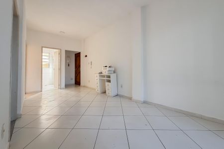 Apartamento à venda com 78m², 1 quarto e sem vaga Apartamento à venda com 78m², 1 quarto e sem vagaSala