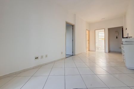 Apartamento à venda com 78m², 1 quarto e sem vaga Apartamento à venda com 78m², 1 quarto e sem vagaSala