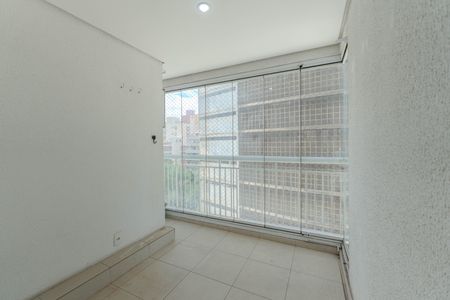 Studio à venda com 34m², 1 quarto e 1 vaga Studio à venda com 34m², 1 quarto e 1 vagaSacada