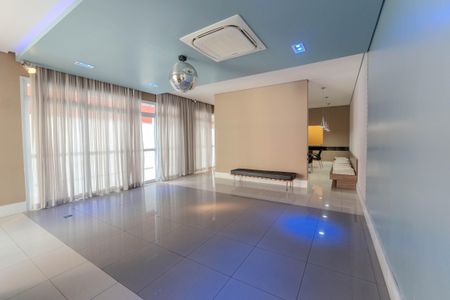 Studio à venda com 34m², 1 quarto e 1 vaga Studio à venda com 34m², 1 quarto e 1 vagaÁrea comum - Salão de festas