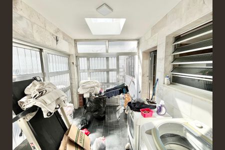 Casa à venda com 350m², 3 quartos e 4 vagasLavanderia