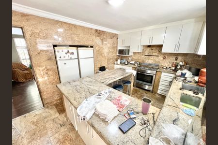 Casa à venda com 350m², 3 quartos e 4 vagasCozinha