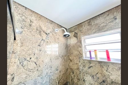 Casa à venda com 350m², 3 quartos e 4 vagasBanheiro da Suíte