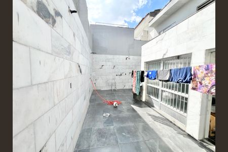 Casa à venda com 350m², 3 quartos e 4 vagasQuintal