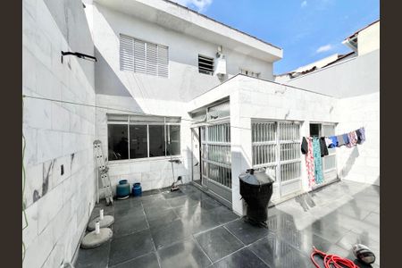 Casa à venda com 350m², 3 quartos e 4 vagasQuintal