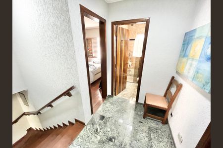 Casa à venda com 350m², 3 quartos e 4 vagasCopa