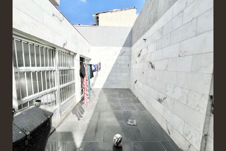 Casa à venda com 350m², 3 quartos e 4 vagasQuintal