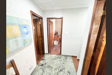 Casa à venda com 350m², 3 quartos e 4 vagasCopa