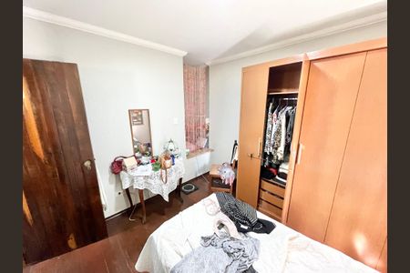 Casa à venda com 350m², 3 quartos e 4 vagasQuarto 2