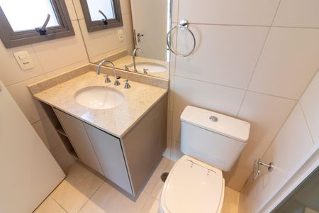 Apartamento à venda com 81m², 2 quartos e 2 vagasBanheiro da Suíte 2