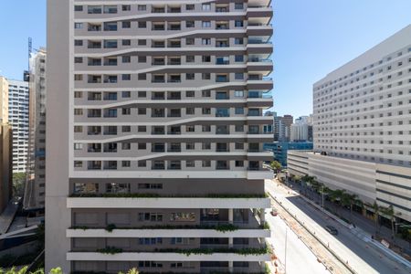 Apartamento à venda com 81m², 2 quartos e 2 vagasVista da Suíte 2