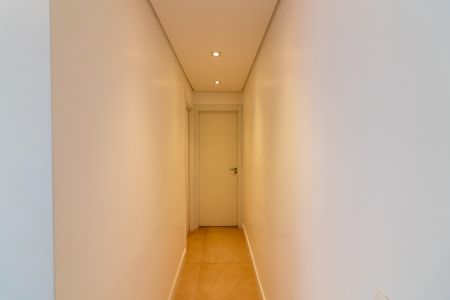 Apartamento à venda com 81m², 2 quartos e 2 vagasCorredor