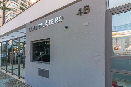 Apartamento à venda com 81m², 2 quartos e 2 vagasFachada e portaria