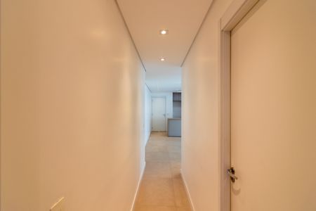 Apartamento à venda com 81m², 2 quartos e 2 vagasCorredor
