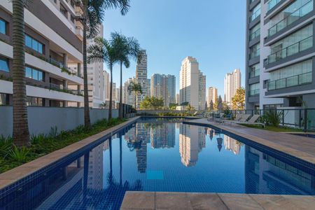 Apartamento à venda com 81m², 2 quartos e 2 vagasÁrea comum - Piscina
