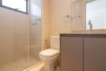 Apartamento à venda com 81m², 2 quartos e 2 vagasBanheiro da Suíte 1