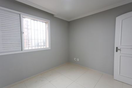 Apartamento para alugar com 180m², 4 quartos e 4 vagas Apartamento para alugar com 180m², 4 quartos e 4 vagasEscritório