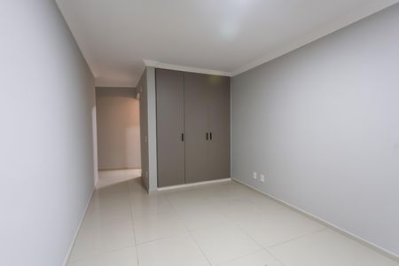 Apartamento para alugar com 180m², 4 quartos e 4 vagas Apartamento para alugar com 180m², 4 quartos e 4 vagasSuíte