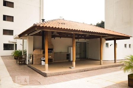 Apartamento para alugar com 180m², 4 quartos e 4 vagas Apartamento para alugar com 180m², 4 quartos e 4 vagasÁrea comum - Churrasqueira