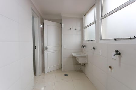 Apartamento para alugar com 180m², 4 quartos e 4 vagas Apartamento para alugar com 180m², 4 quartos e 4 vagasÁrea de Serviço