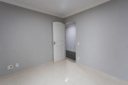 Apartamento para alugar com 180m², 4 quartos e 4 vagas Apartamento para alugar com 180m², 4 quartos e 4 vagasEscritório