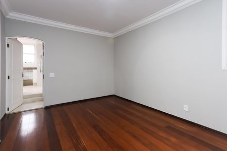 Apartamento para alugar com 180m², 4 quartos e 4 vagas Apartamento para alugar com 180m², 4 quartos e 4 vagasSala 2