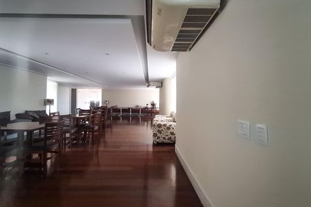 Apartamento para alugar com 180m², 4 quartos e 4 vagas Apartamento para alugar com 180m², 4 quartos e 4 vagasÁrea comum - Salão de festas