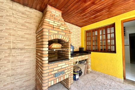 Casa à venda com 85m², 2 quartos e 2 vagas Casa à venda com 85m², 2 quartos e 2 vagasChurrasqueira