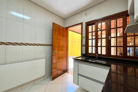 Casa à venda com 85m², 2 quartos e 2 vagas Casa à venda com 85m², 2 quartos e 2 vagasCozinha