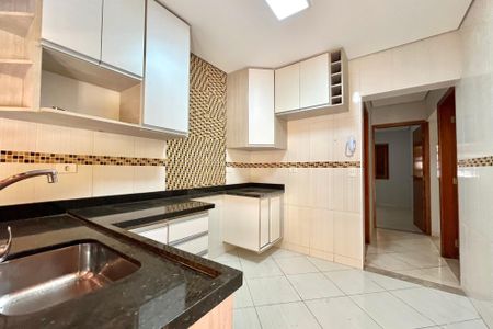 Casa à venda com 85m², 2 quartos e 2 vagas Casa à venda com 85m², 2 quartos e 2 vagasCozinha