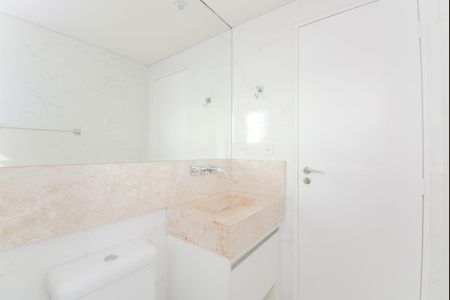 Banheiro de kitnet/studio para alugar com 1 quarto, 38m² em Vila Augusta, Guarulhos