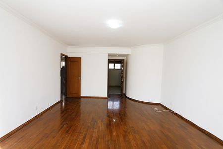 Apartamento para alugar com 4 quartos, 140m² em Cidade Jardim, Belo Horizonte