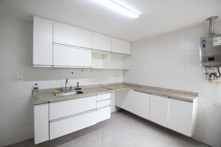 Apartamento à venda com 114m², 2 quartos e 1 vagaCozinha