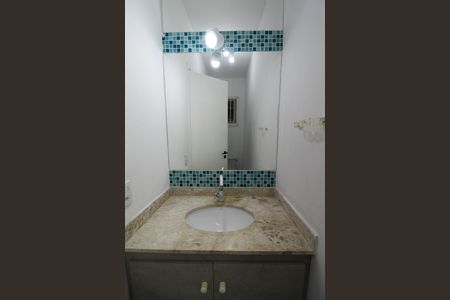 Casa de condomínio à venda com 110m², 3 quartos e 1 vaga Casa de condomínio à venda com 110m², 3 quartos e 1 vagaLavabo