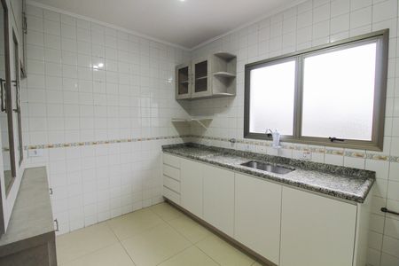 Cozinha de casa de condomínio à venda com 3 quartos, 110m² em Vila São Silvestre, São Paulo