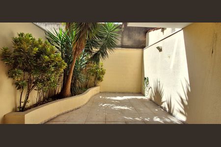 Casa à venda com 272m², 3 quartos e 4 vagasÁrea comum