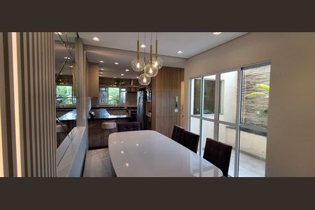 Casa à venda com 272m², 3 quartos e 4 vagasCopa