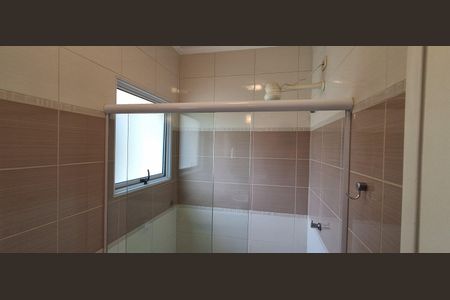 Casa à venda com 272m², 3 quartos e 4 vagasBanheiro Social