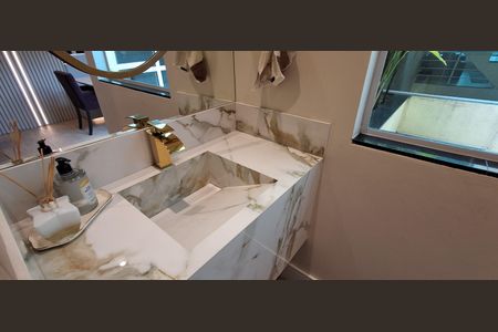 Casa à venda com 272m², 3 quartos e 4 vagasLavabo 1