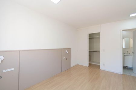 Apartamento para alugar com 70m², 3 quartos e 1 vagaSuíte