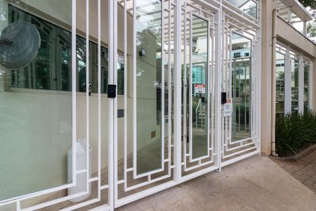 Apartamento à venda com 57m², 2 quartos e 1 vaga Apartamento à venda com 57m², 2 quartos e 1 vagaFachada